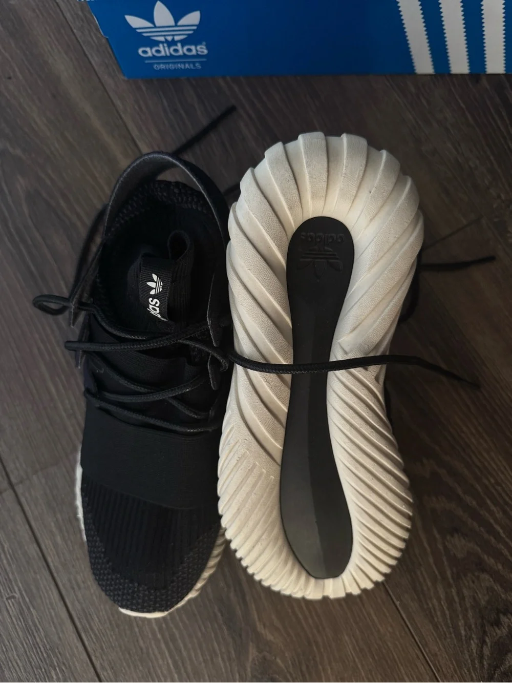 adidas Tubular Doom Primeknit Core Black/Cream White Size 7